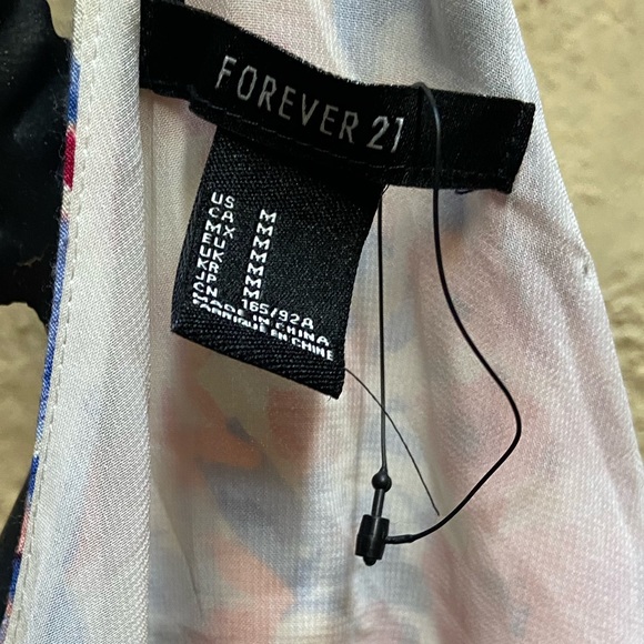 Forever21 Dress. Size- M - Picture 11 of 11